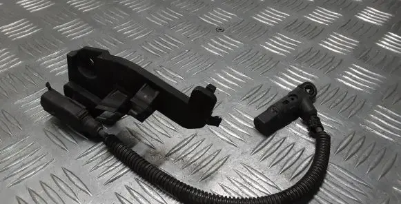 Volvo V40 Camshaft position sensor 9664430980