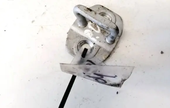 Dodge Caliber Front door lock loop/hook striker 32771