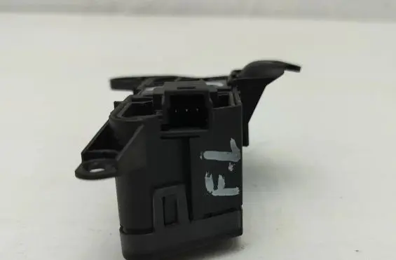 Mercedes-Benz S W221 Central locking switch button A2218213051 03371040100 STV82217