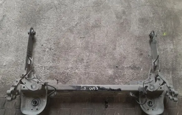 Renault Trafic III (X82) Rear axle beam NOCODE