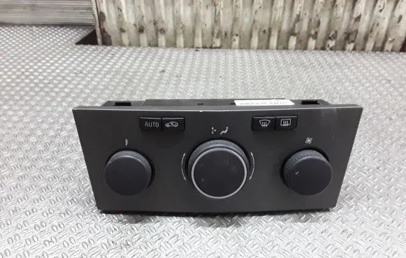 Opel Zafira B Climate control unit 13245114