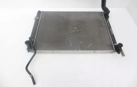 Infiniti Q50 Coolant radiator