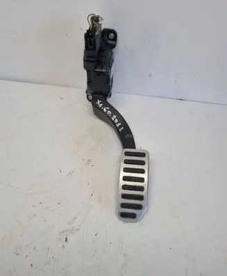 Volvo XC60 Accelerator throttle pedal 31329371 C95YE04 6PV01083430