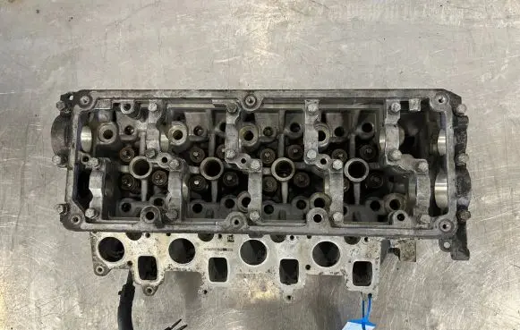 Volkswagen Crafter Engine head 03L103373D 03L103286A