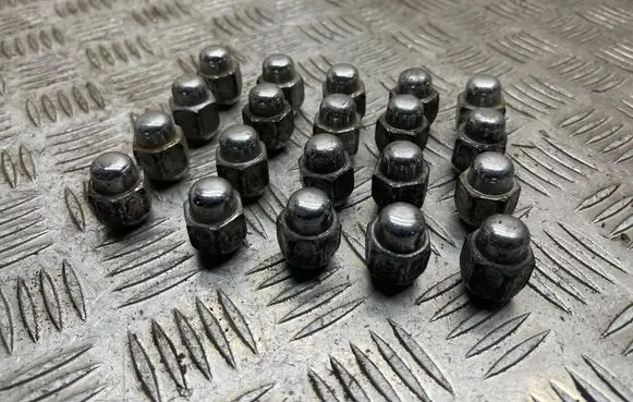 Subaru Legacy Nuts/bolts 