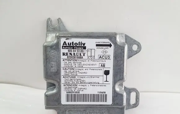 Renault Master II Airbag control unit/module 8200381668A 605045200