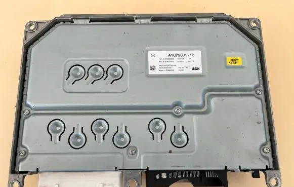 Mercedes-Benz GLE W167 Sound amplifier A1679009718
