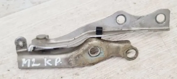 Mazda 2 Engine bonnet/hood hinges