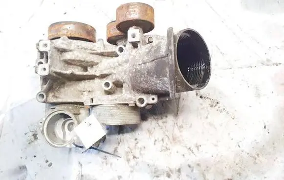 Honda CR-V Oil filter cover 