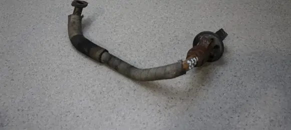 Mazda 323 F EGR valve