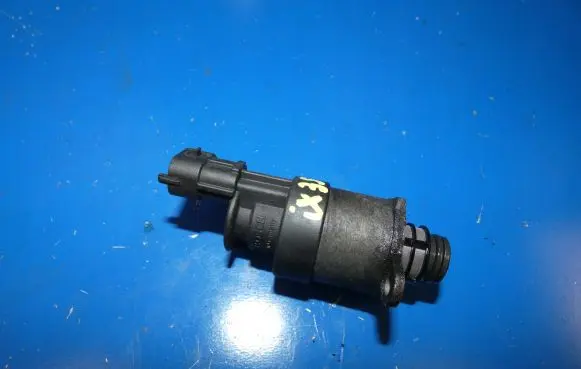 Hyundai ix35 Fuel pressure regulator 331002F00002