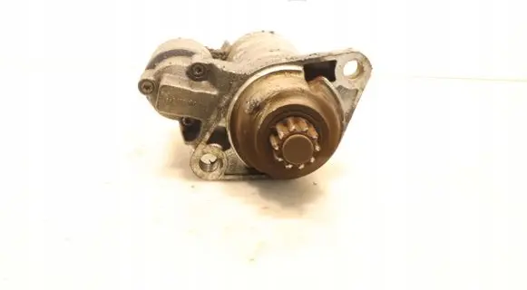 Skoda Fabia Mk2 (5J) Starter motor 1005831344