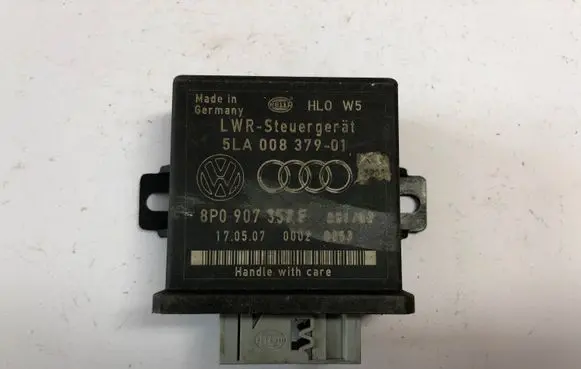 Audi A4 S4 B8 8K Light module LCM 5LA008379 8P0907357F