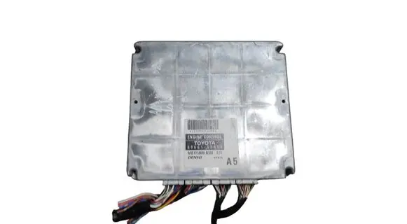 Toyota Avensis T250 Engine control unit/module 8966105A50 1753008381 MB1758008301