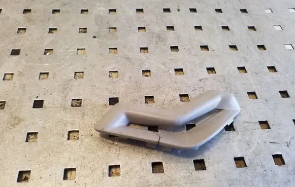 Volvo XC90 Seat belt trim 13550
