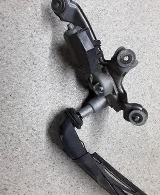 Lexus CT 200H Rear window wiper motor 8513076010 2596002252