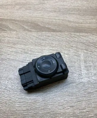 Volkswagen PASSAT B5 Wing mirror switch 3B2959565