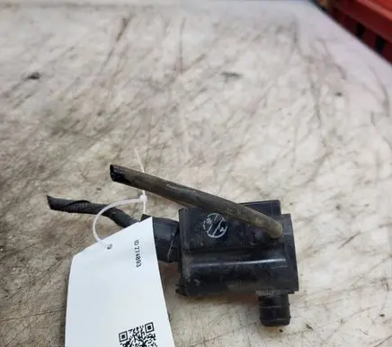 Hyundai i40 Windscreen/windshield washer pump 985102J000