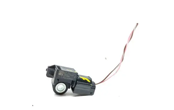 Dacia Sandero Airbag deployment crash/impact sensor 10272020 988307997R
