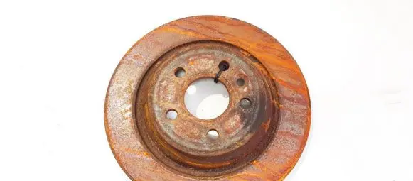 Volvo V70 Rear brake disc neventiliuojamas
