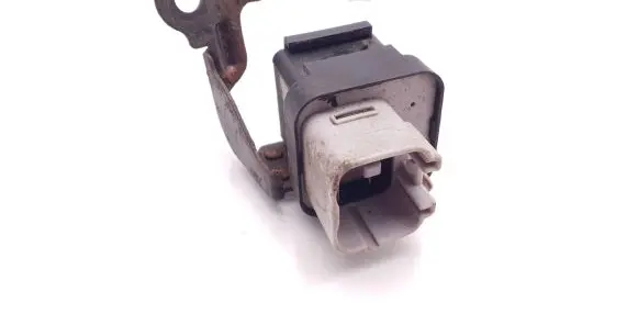 Glow plug pre-heat relay