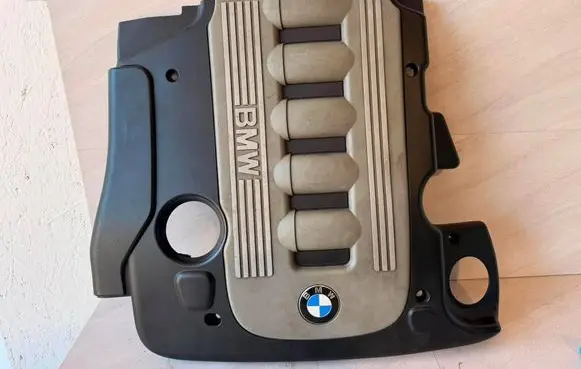 BMW 5 E60 E61 Engine cover (trim) 15194001
