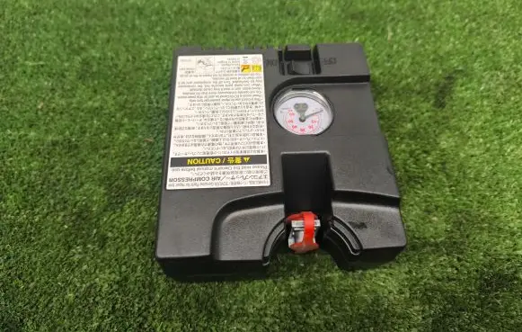 Toyota Prius (XW30) Tire air pump compressor 9101A