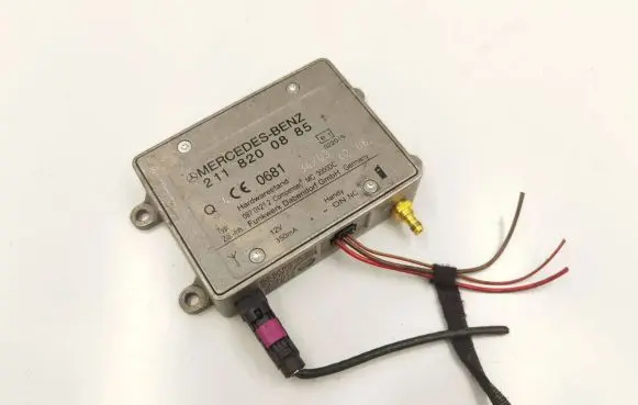 Mercedes-Benz E W211 Aerial antenna filter 2118200885