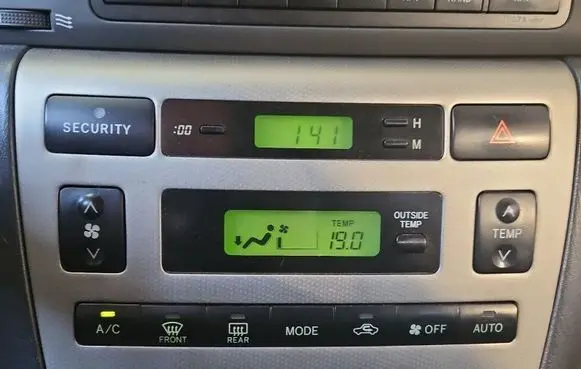 Toyota Corolla E120 E130 Climate control/heater control trim 5593013070 IMPRK1571055