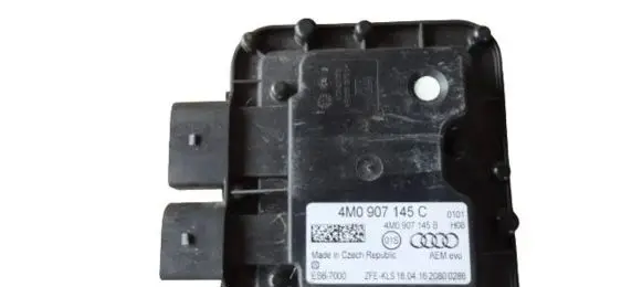 Audi Q7 4M Suspension control unit/module 4M0907145C