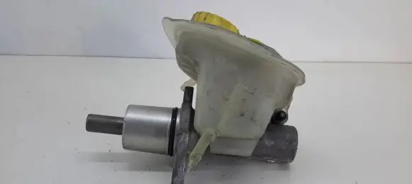 Audi A6 S6 C5 4B Master brake cylinder