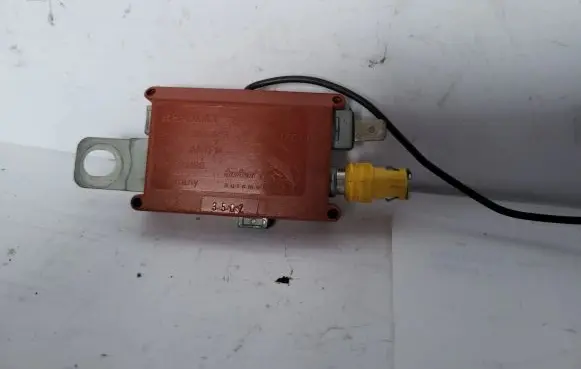 Renault Espace - Grand espace IV Aerial antenna amplifier 8200061683