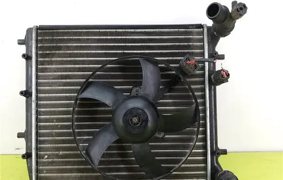 Skoda Fabia Mk1 (6Y) Coolant radiator 866939A
