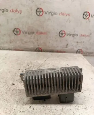 Renault Trafic III (X82) Glow plug pre-heat relay 271206395R