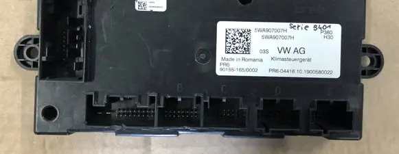Audi A3 8Y Air conditioner control unit module 5WA907007H 5WA907007 901551650002