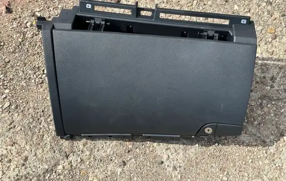 Hyundai Santa Fe Glove box