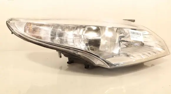 Renault Megane II Headlight/headlamp 20B875