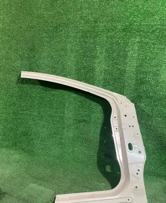 Suzuki SX4 S-Cross Side car body part 