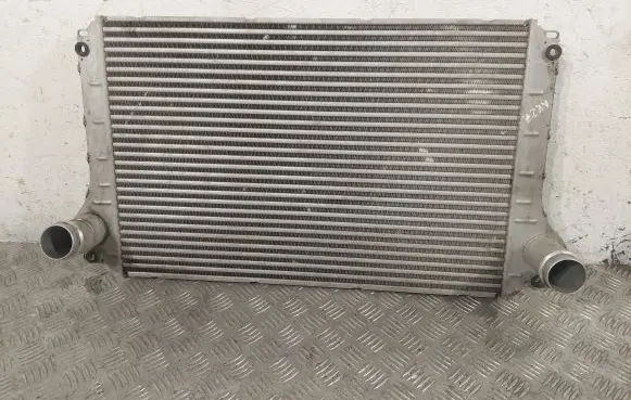 Toyota Avensis T250 Intercooler radiator 179400R010 RA8280110