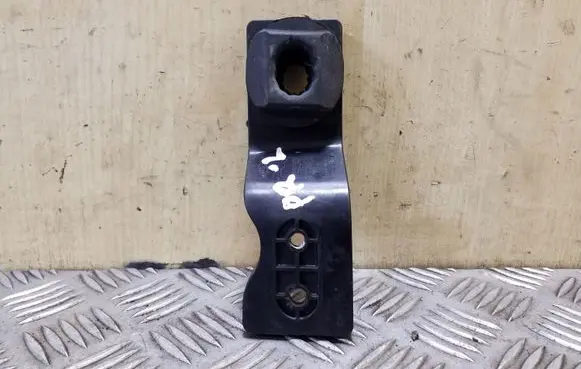 Radiator support slam panel bracket