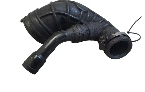 Citroen C3 Turbo air intake inlet pipe/hose 9689047480 3220511