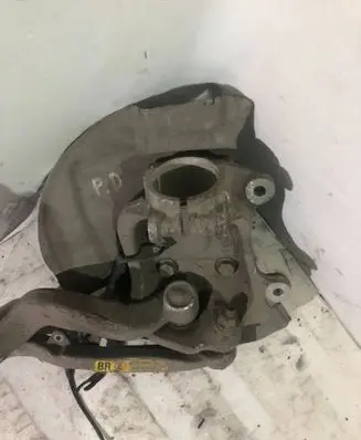 BMW M5 Front wheel hub spindle knuckle 2283877