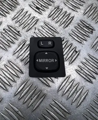 Toyota Avensis Verso Wing mirror switch 769746B 183574