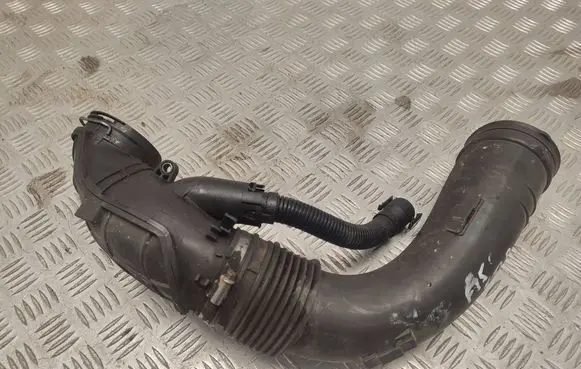 BMW 5 F10 F11 Air intake duct part 7807493