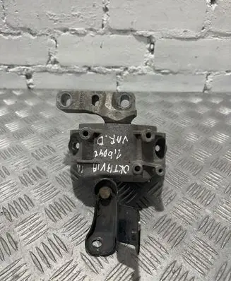 Skoda Octavia Mk2 (1Z) Engine mount bracket 1K0199262CN