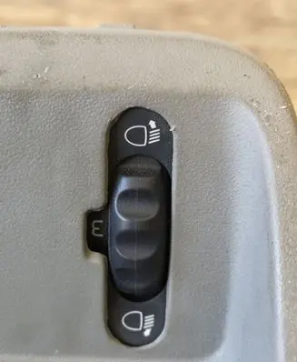 Renault Trafic II (X83) Headlight level height control switch 8200379685