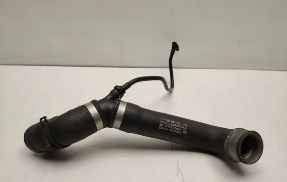 Mercedes-Benz E W211 Engine coolant pipe/hose A2115013782
