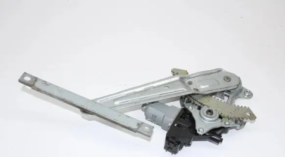Nissan Juke I F15 Rear window lifting mechanism without motor