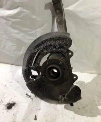 BMW X5 F15 Front wheel hub 6773783 16193510