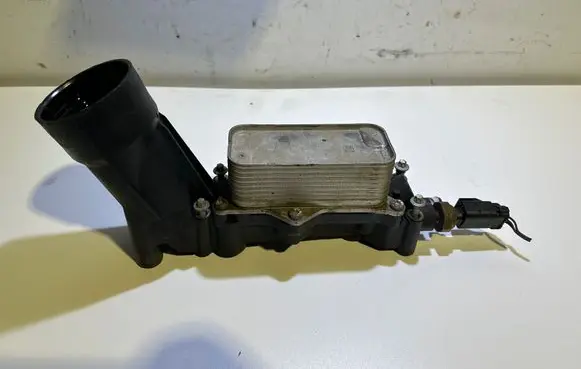 Dodge Durango III Oil filter mounting bracket 6790424411 006649 956517280